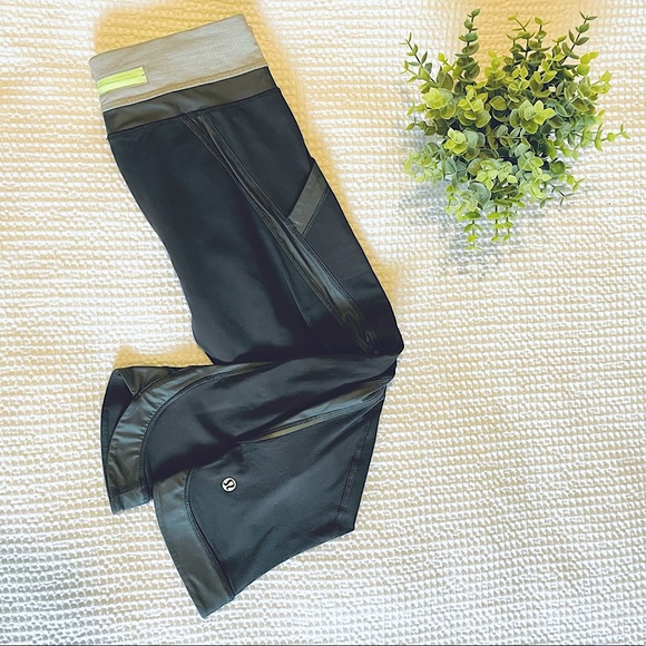 Lululemon Chase Me Crop II - Picture 1 of 6